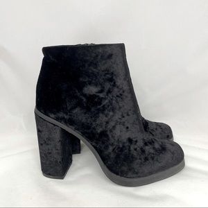 SEYCHELLES Cavalcade Black Velvet Heeled Booties 7